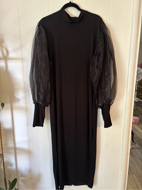 goodtimeusa Dresses & Skirts - Elegant Black Long Dress with Sheer Puff Sleeves